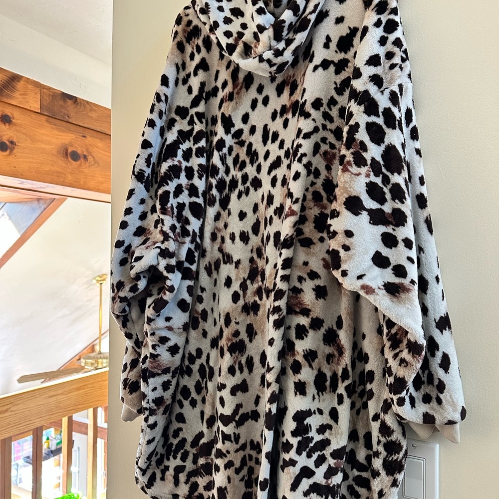 Leopard Print Hooded Pajama Robe